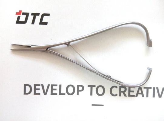 Certifié CE de classe I DTC Ortho Dental Porteur d'aiguille à pliage en acier inoxydable avec dureté