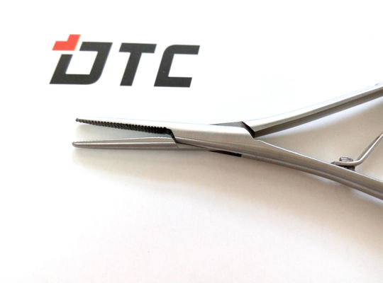 Certifié CE de classe I DTC Ortho Dental Porteur d'aiguille à pliage en acier inoxydable avec dureté
