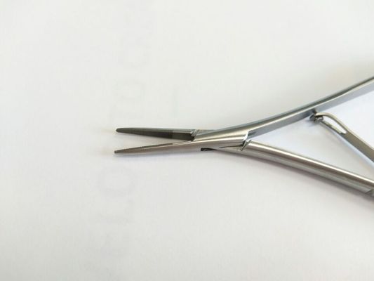 Certifié CE de classe I DTC Ortho Dental Porteur d'aiguille à pliage en acier inoxydable avec dureté