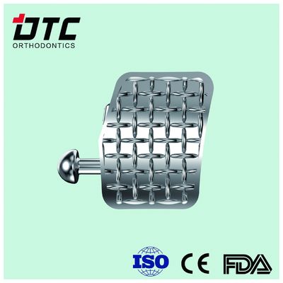 La durée de conservation des supports métalliques standard pour une correction orthodontique efficace est de 3 ans