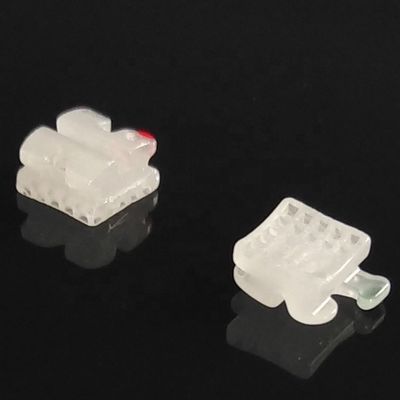 Des supports en céramique DTC pour les appareils ortodontiques clairs certifiés CE ISO