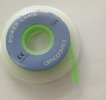 Chaîne d'alimentation élastique orthodontique courte pour un ajustement rapide et pratique des accolades