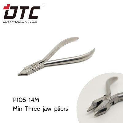 Des boucles orthodontiques distales DTC avancées et des fils à arc plié pour un confort optimal