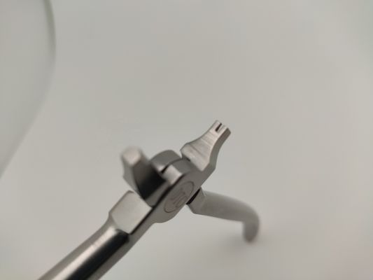 Les pinces à crochet en acier inoxydable La solution ultime pour les matériaux orthodontiques