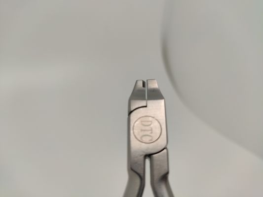 Les pinces à crochet en acier inoxydable La solution ultime pour les matériaux orthodontiques
